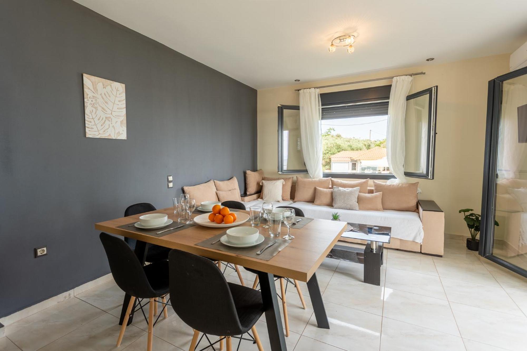 Blue Waves Luxury Suites By The Sea Plomari Ngoại thất bức ảnh